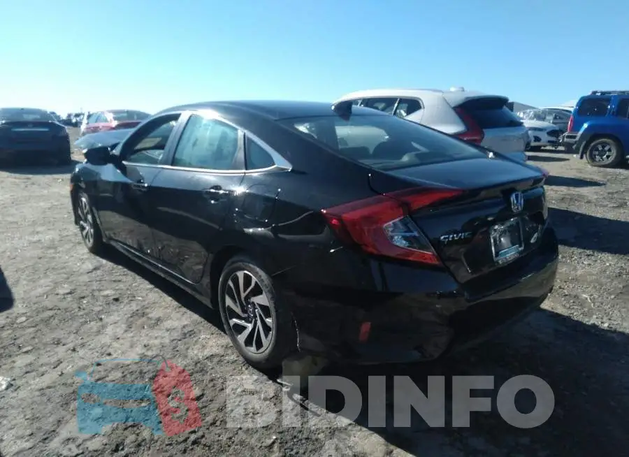19XFC2F70HE068416 Photo# 3
