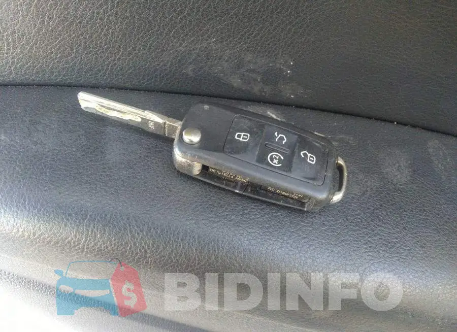 1VWCM7A35JC012886 Photo# 11