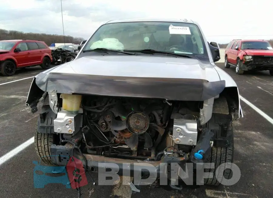 1N6AA0EC3FN511182 Photo# 6
