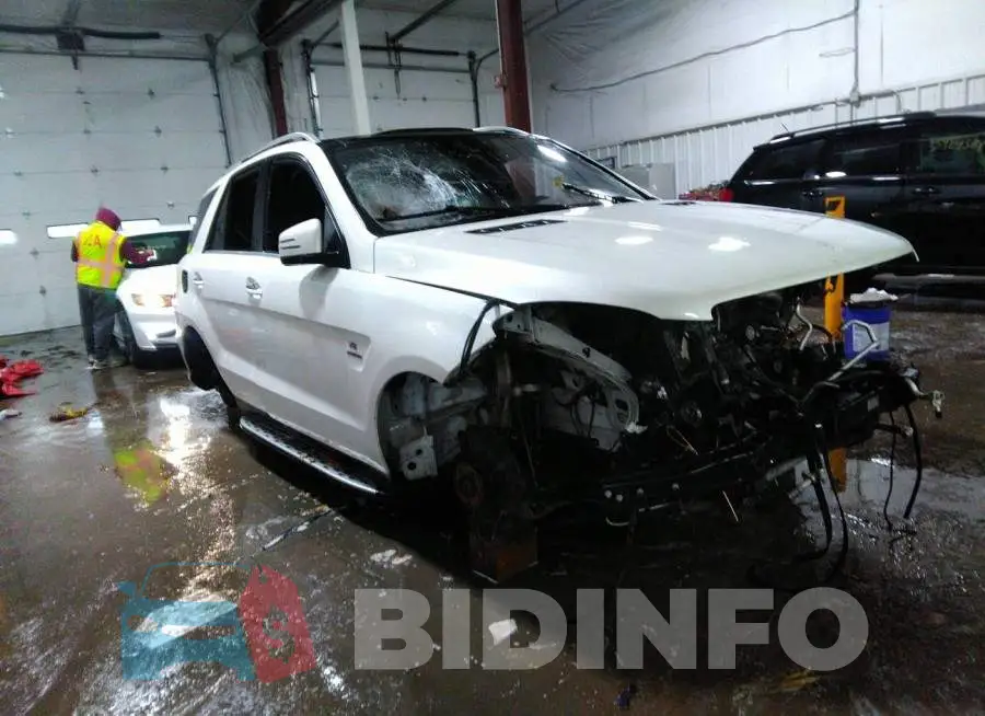 4JGDA7EB2DA152259 Photo# 1
