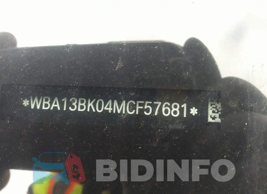 WBA13BK04MCF57681 Photo# 9