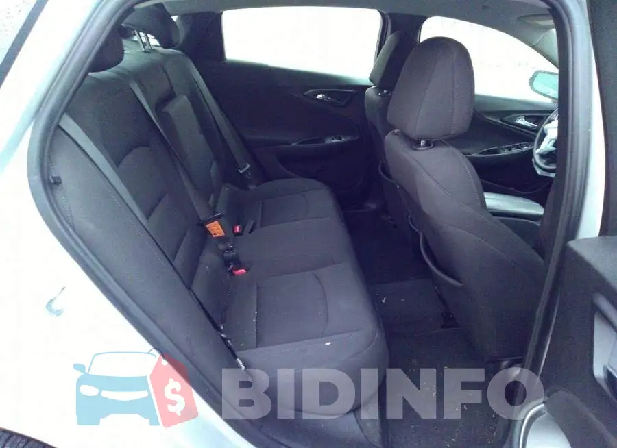 1G1ZD5ST5LF011795 Photo# 8