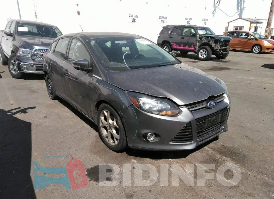 1FADP3N22EL355885 Photo# 1