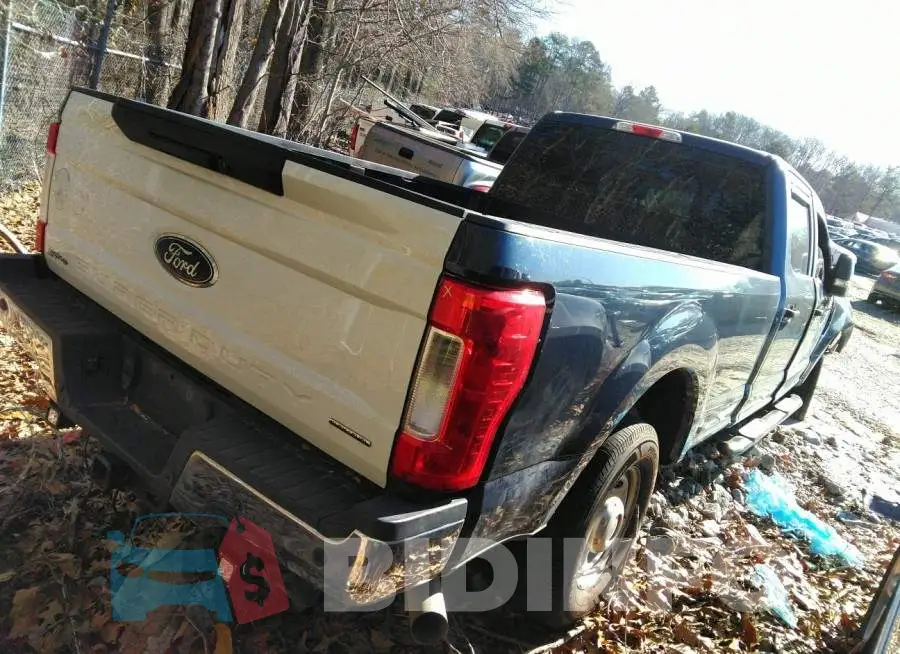 1FT7W2A63HEE28638 Photo# 4