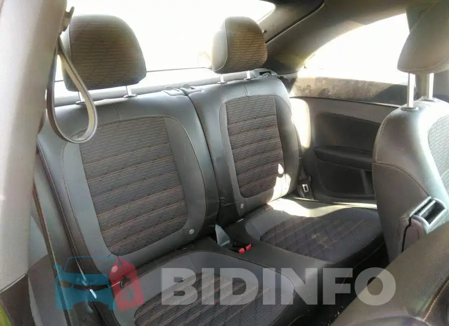 3VW467AT2DM651602 Photo# 8