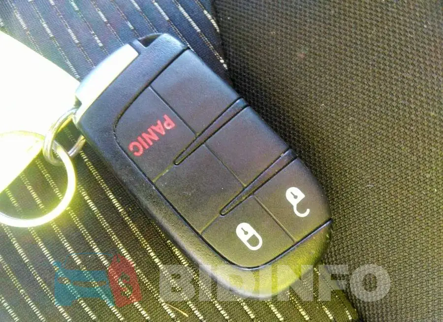 3C4PDCAB2HT582928 Photo# 11