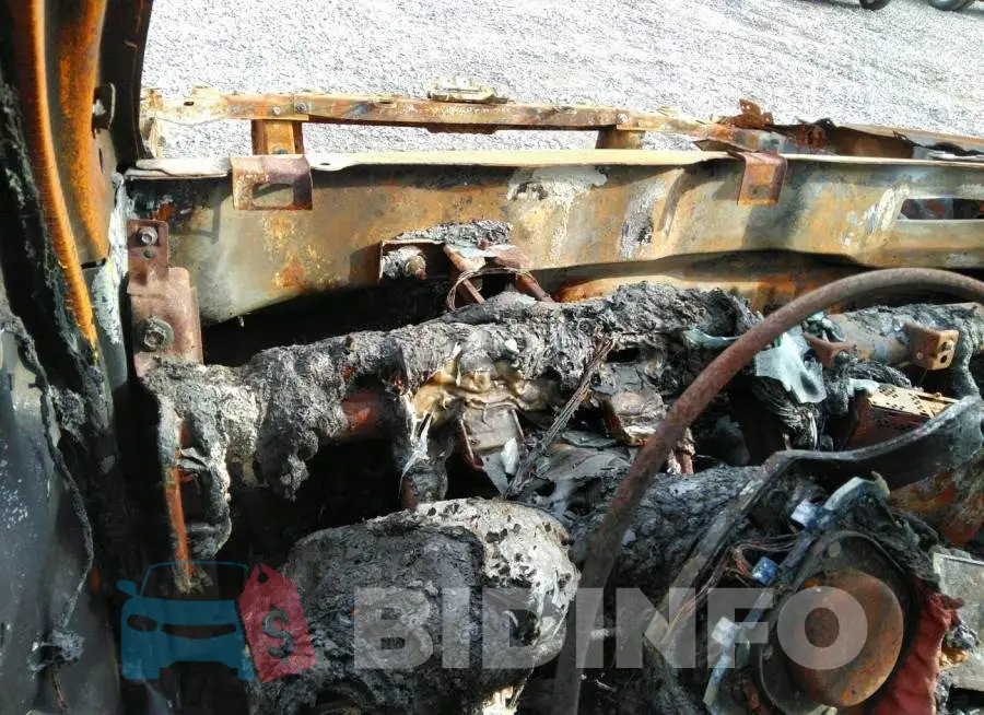 1GCHSCEA6M1241562 Photo# 7