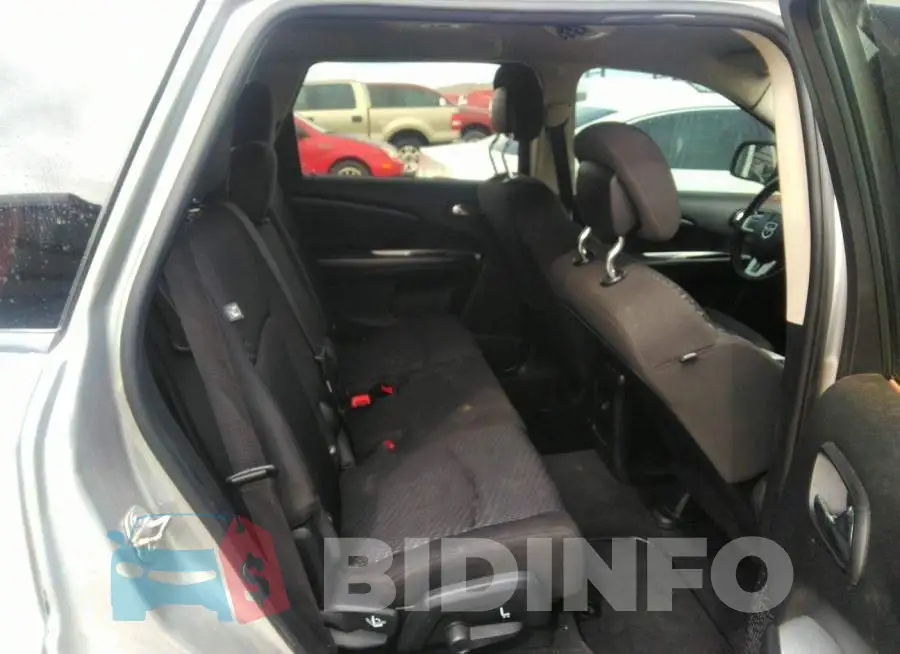 3C4PDCAB8HT619190 Photo# 8
