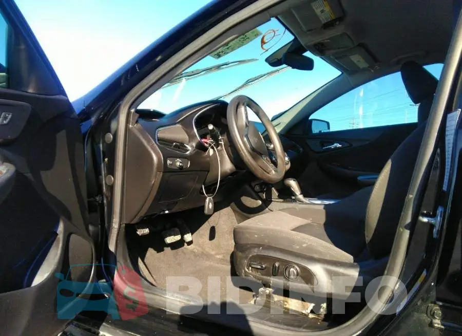 1G1ZD5ST5LF106812 Photo# 6