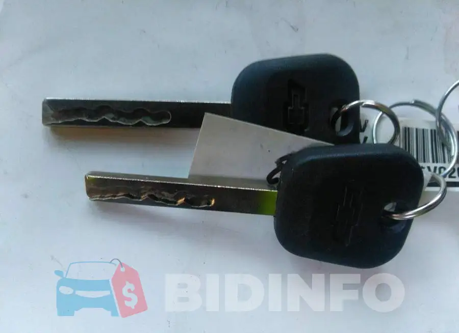 1GNLCDEC2GR386223 Photo# 11