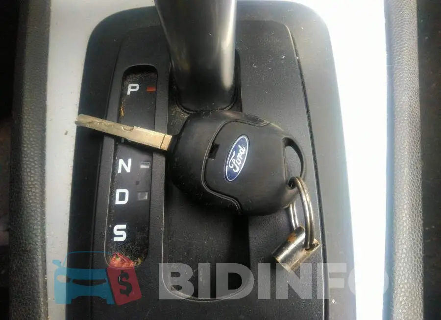 3FADP4BJ3EM201735 Photo# 11