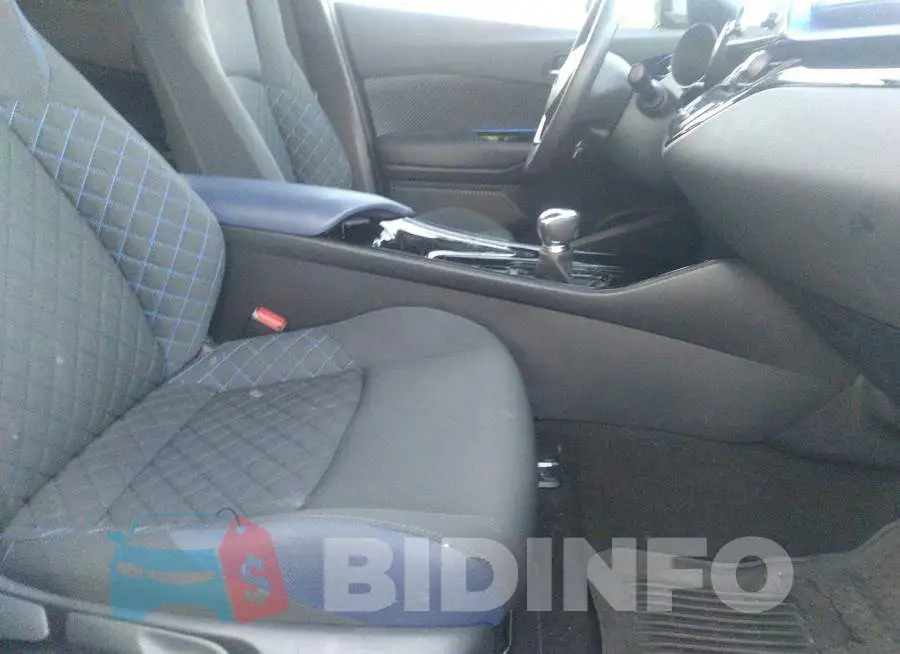 NMTKHMBX4MR120601 Photo# 5