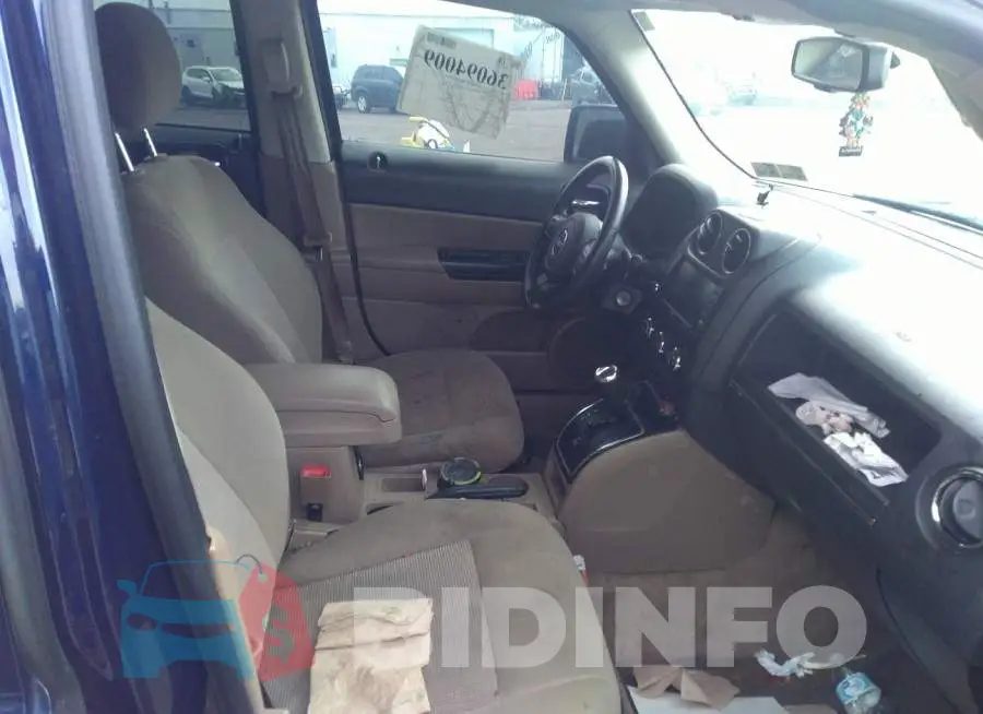 1C4NJPFB0GD783862 Photo# 5