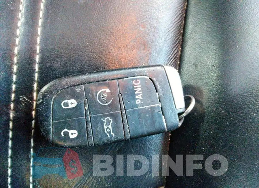 2C3CCABG4DH529123 Photo# 11