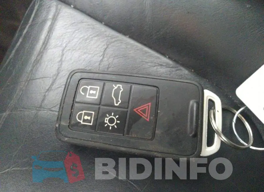 YV4902RS3F2634775 Photo# 11