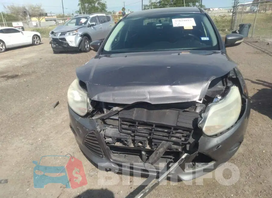 1FADP3F24EL208708 Photo# 6