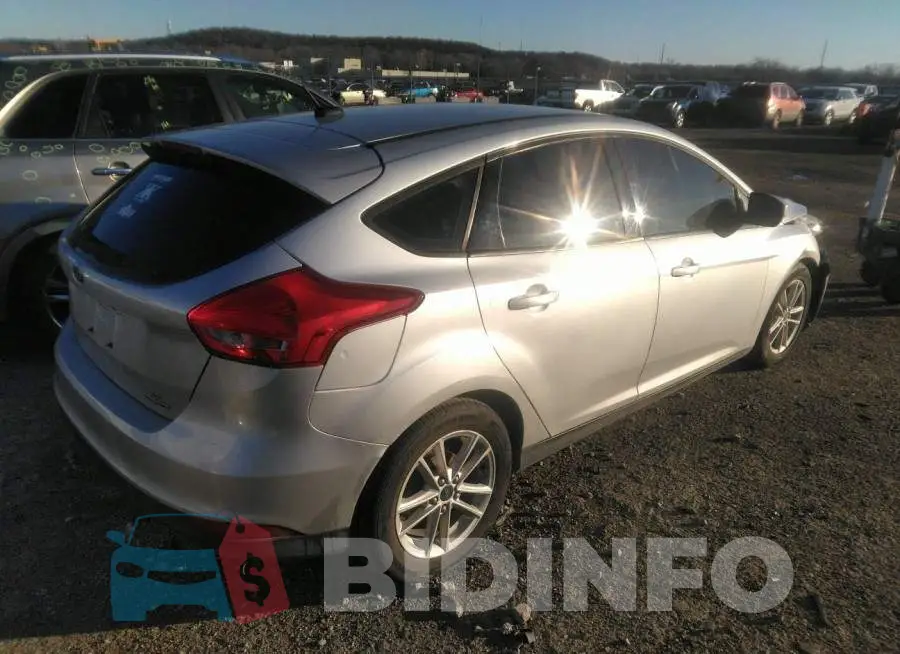 1FADP3K25FL288477 Photo# 4