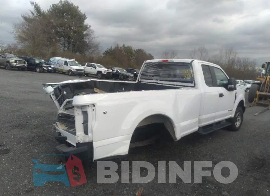 1FT7X2BT2JEC81624 Photo# 4