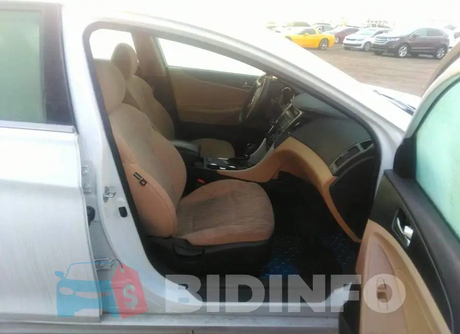 5NPEB4AC3DH776308 Photo# 5