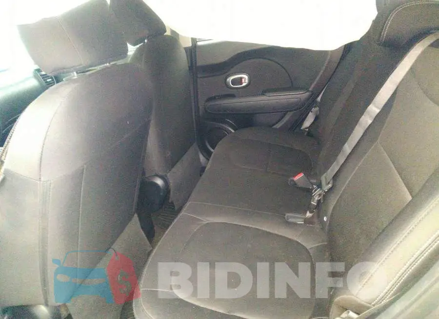 KNDJN2A25F7228688 Photo# 8