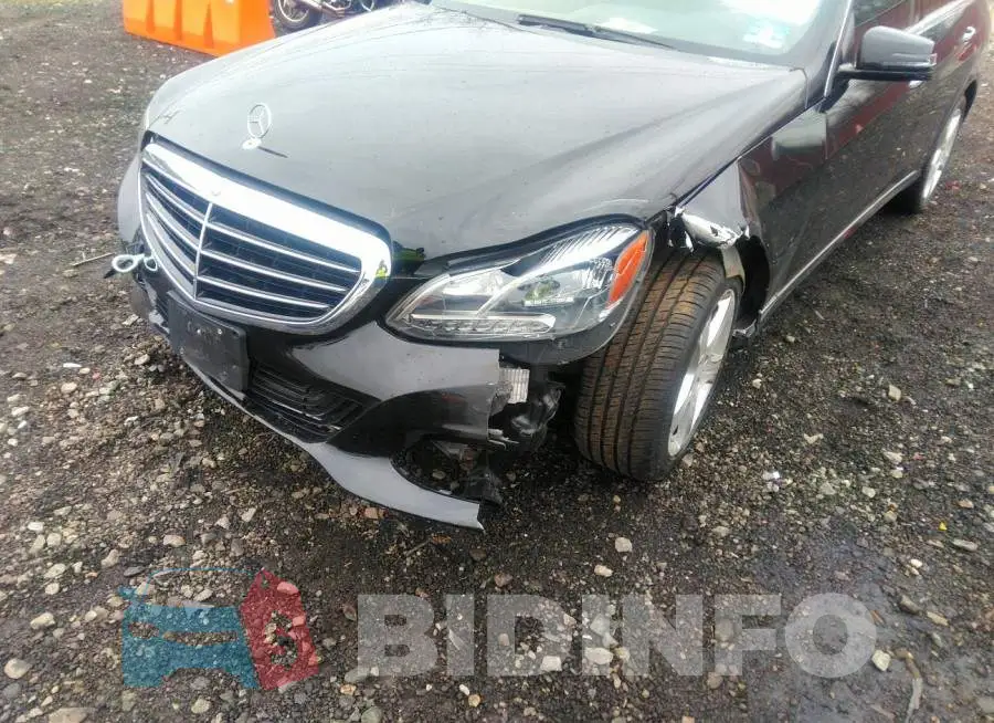 WDDHF8JB0EA940225 Photo# 6