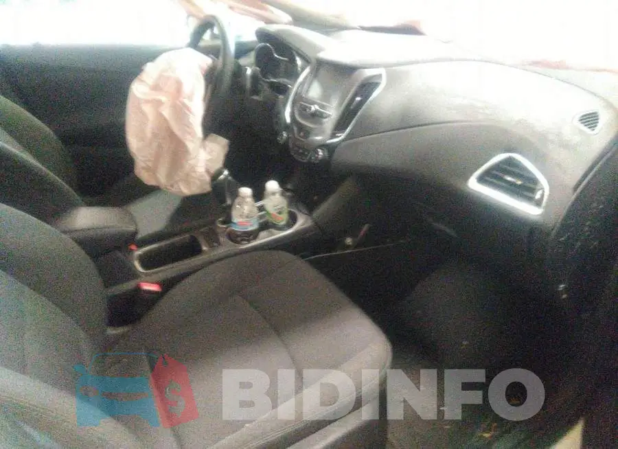 1G1BE5SM6J7117607 Photo# 5