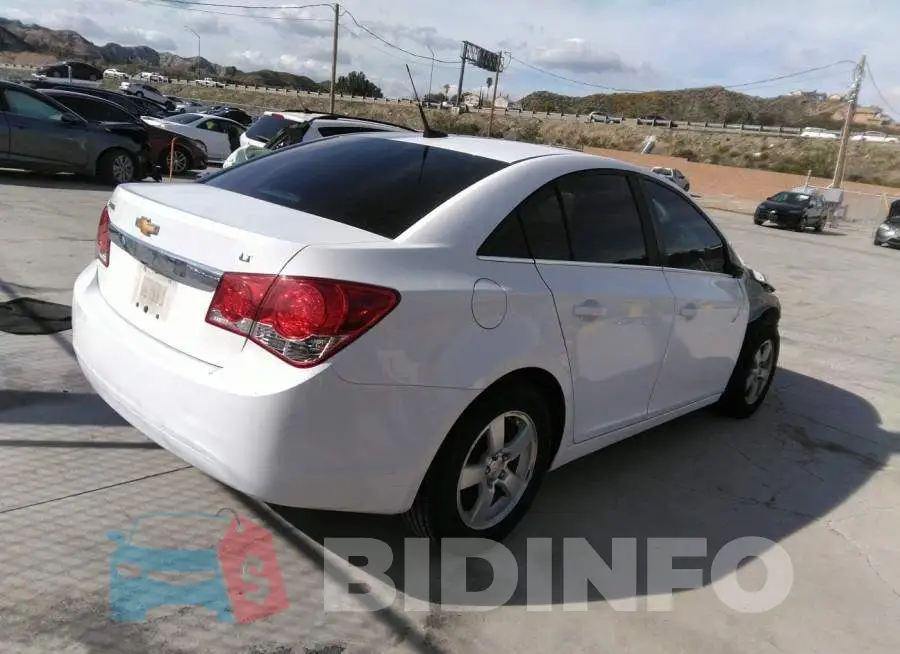 1G1PC5SB2E7356152 Photo# 4
