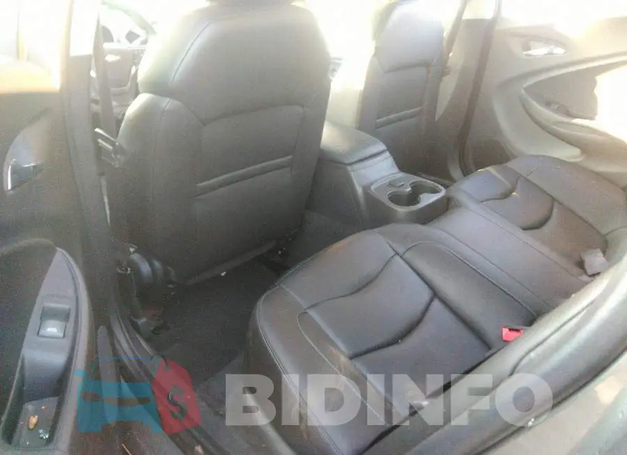 1G1RC6S57GU123641 Photo# 8