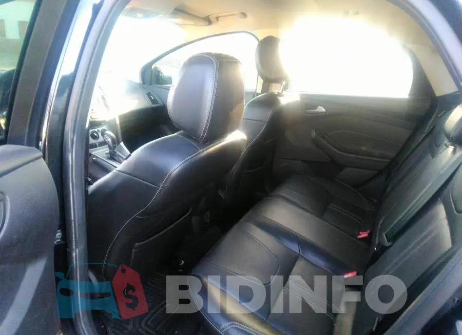 1FADP3F20EL217793 Photo# 8