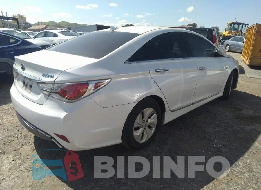 KMHEC4A43FA137387 Photo# 4