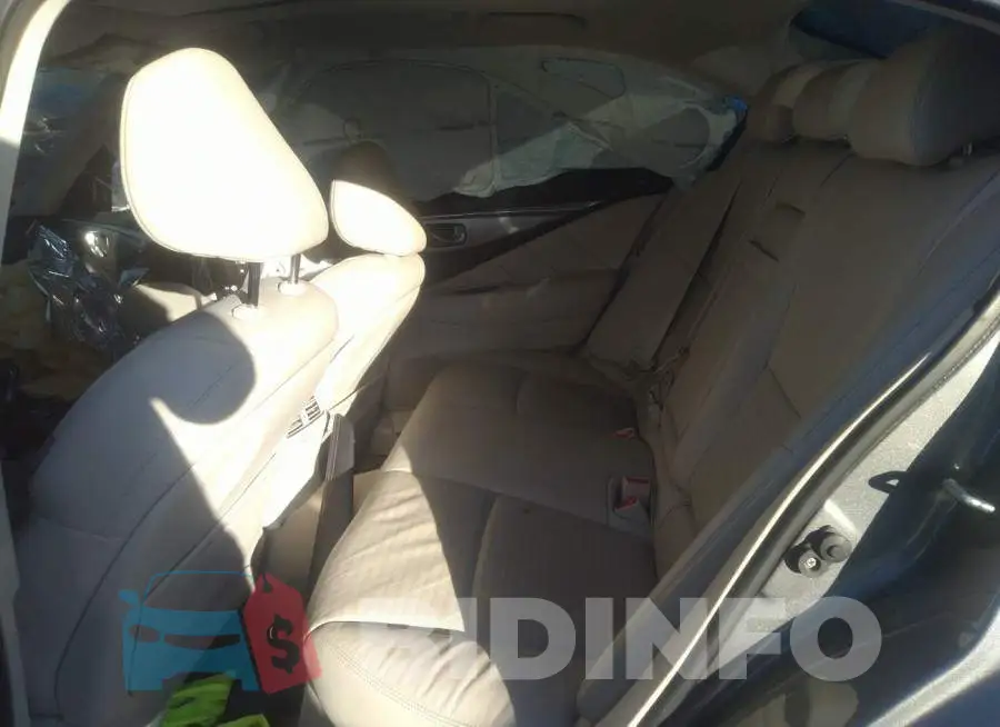 JN1BV7AP0FM339604 Photo# 8