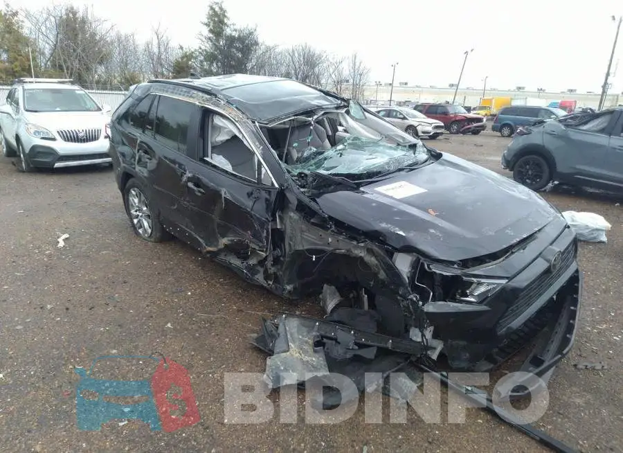 2T3C1RFV9MC150984 Photo# 1