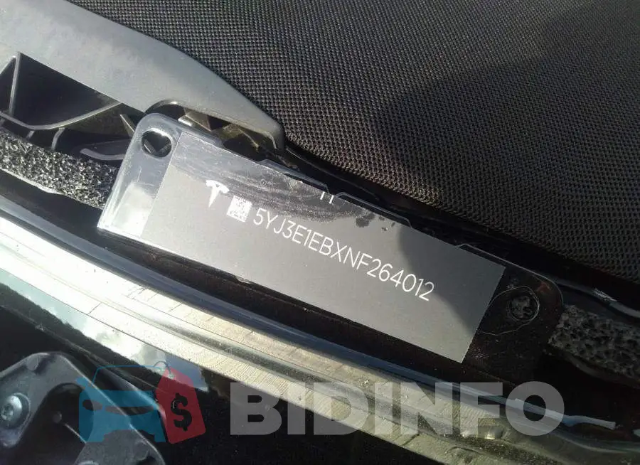 5YJ3E1EBXNF264012 Photo# 9
