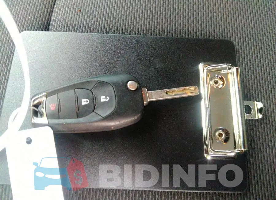 3G1BE6SM8HS597733 Photo# 11