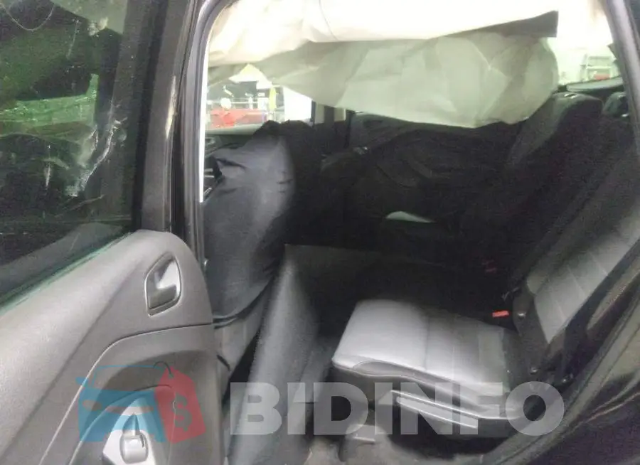 1FMCU0F71KUB47053 Photo# 8