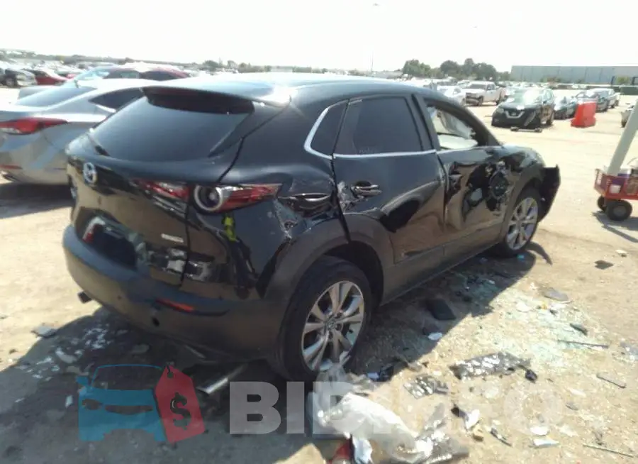 3MVDMACL3LM109022 Photo# 4