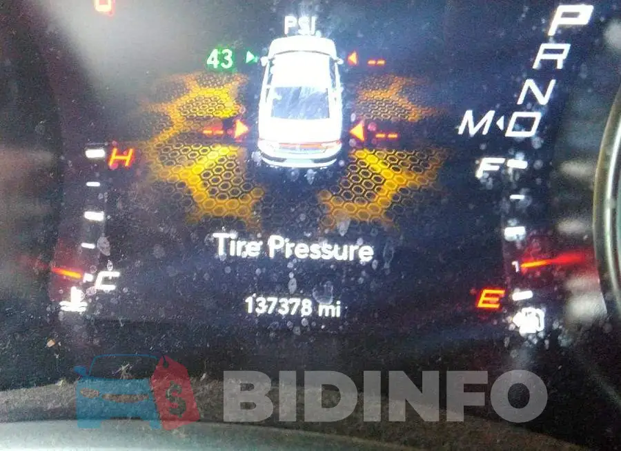 2C3CDXCT5HH655217 Photo# 7