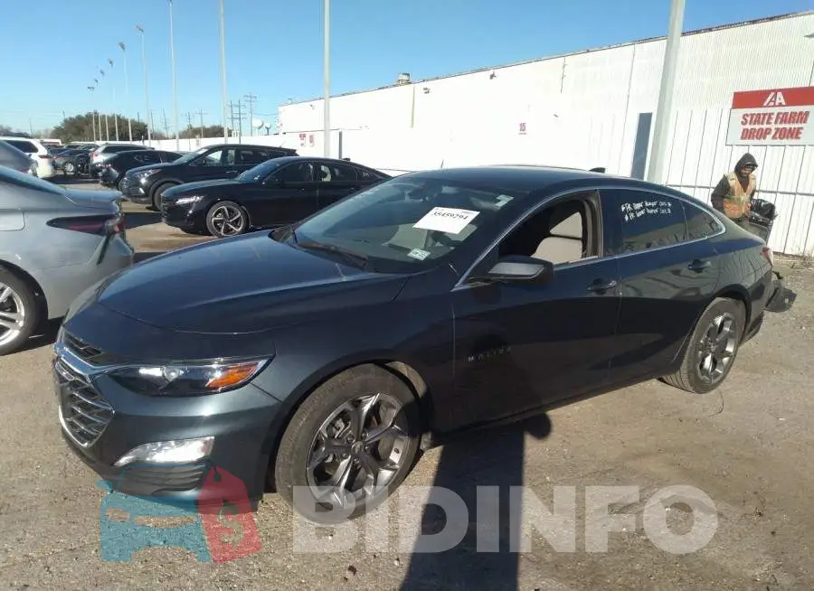 1G1ZD5ST3LF100992 Photo# 2