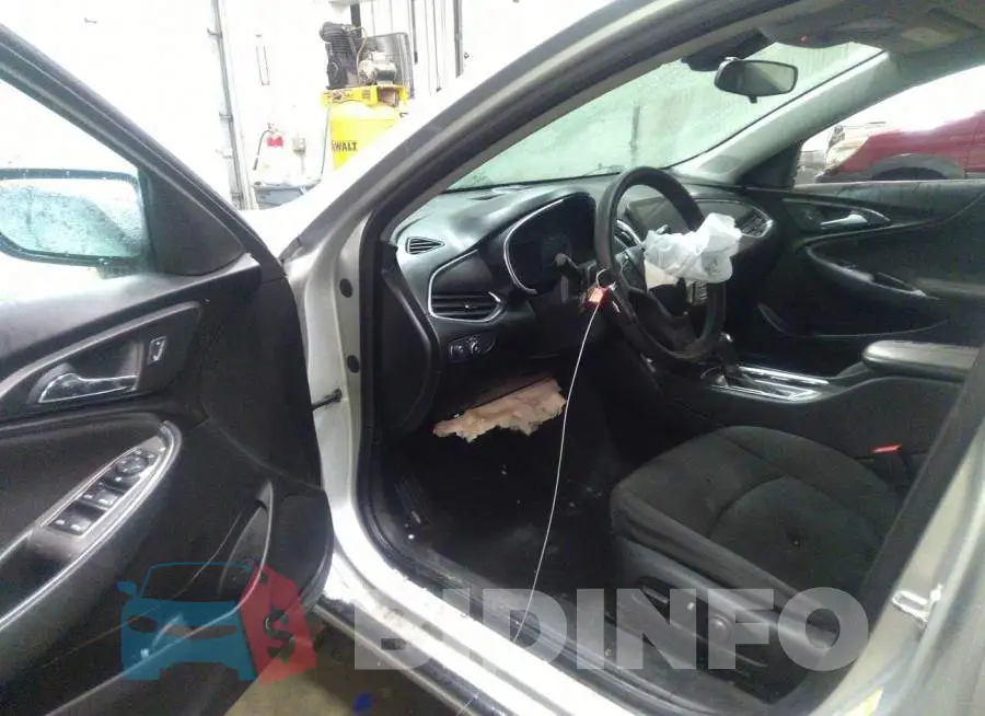1G1ZD5ST7KF181767 Photo# 5