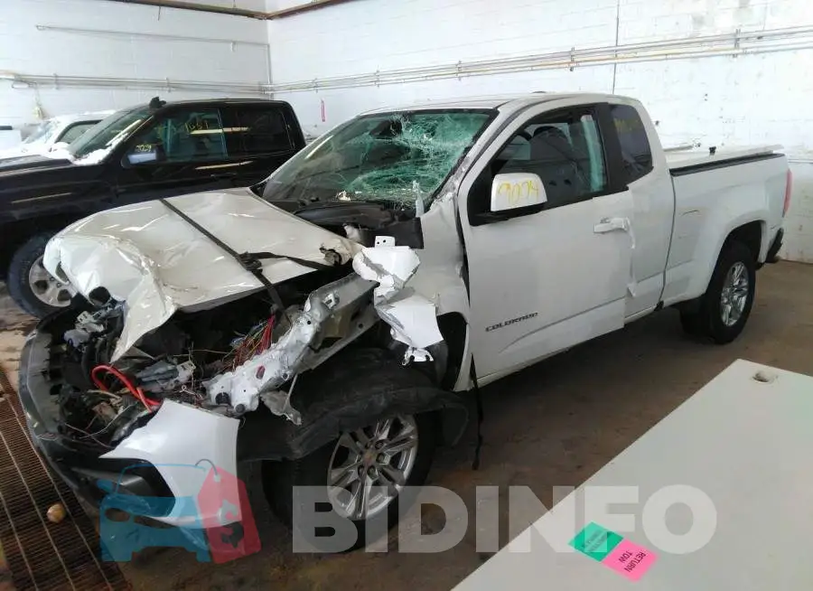 1GCHSCEA4M1246355 Photo# 2