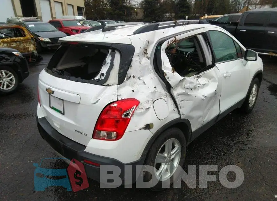 3GNCJLSB1GL279330 Photo# 6