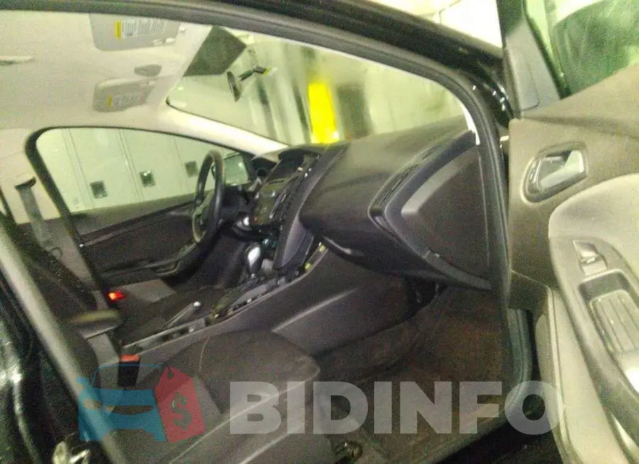 1FADP3F29FL348187 Photo# 5