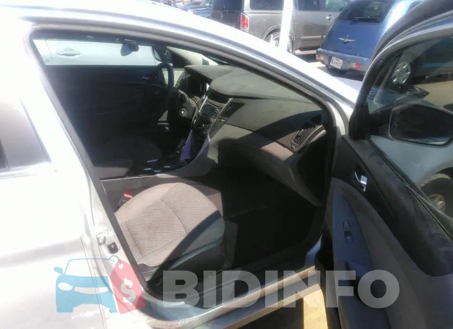 5NPEB4AC0DH520143 Photo# 5