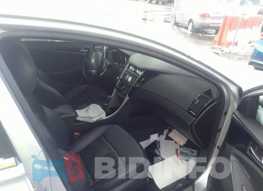 5NPEC4AB5DH655476 Photo# 5