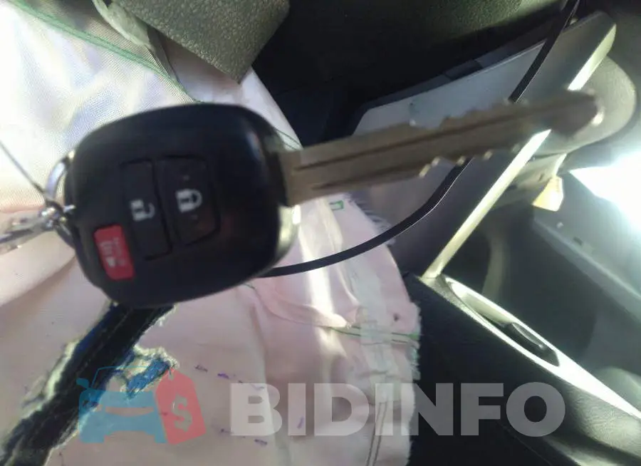 2T3ZFREV8HW350059 Photo# 11