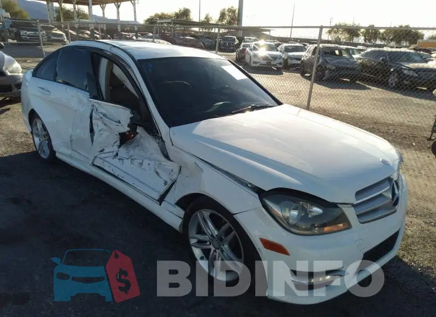 WDDGF4HB2DR290291 Photo# 1