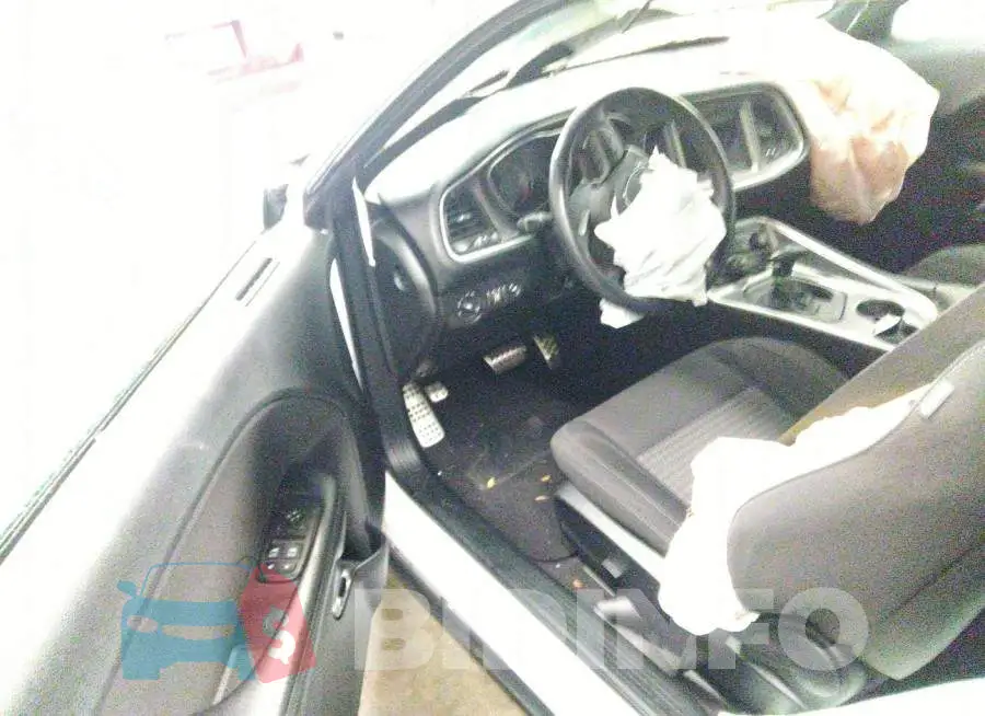 2C3CDZAG4KH680201 Photo# 5