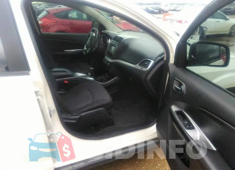 3C4PDCAB9FT585497 Photo# 5
