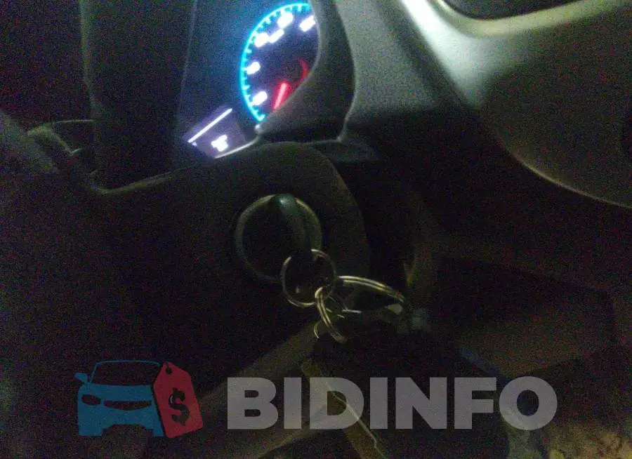 1GCHSCEA9M1251244 Photo# 11