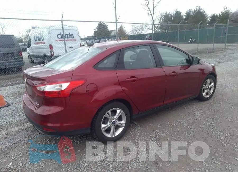 1FADP3F22DL275032 Photo# 4